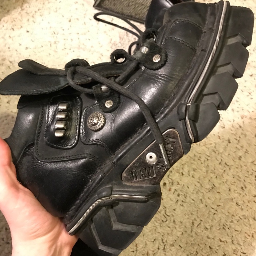 VTG unisex New Rock boots sz 8.5 WMNs